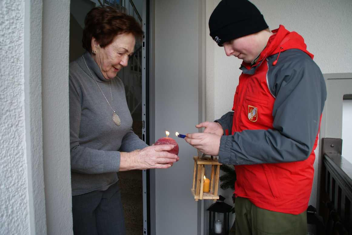 2012 12 24 Friedenslicht (10)